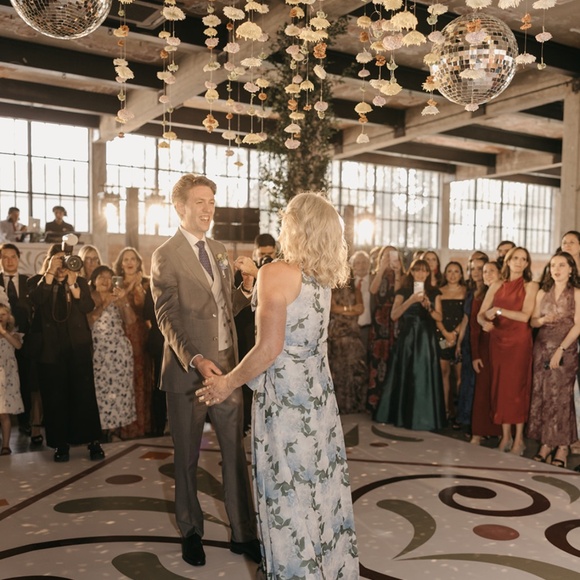 Sachin & Babi Kayla floral print chiffon gown Glacial Peonies - Picture 10 of 11